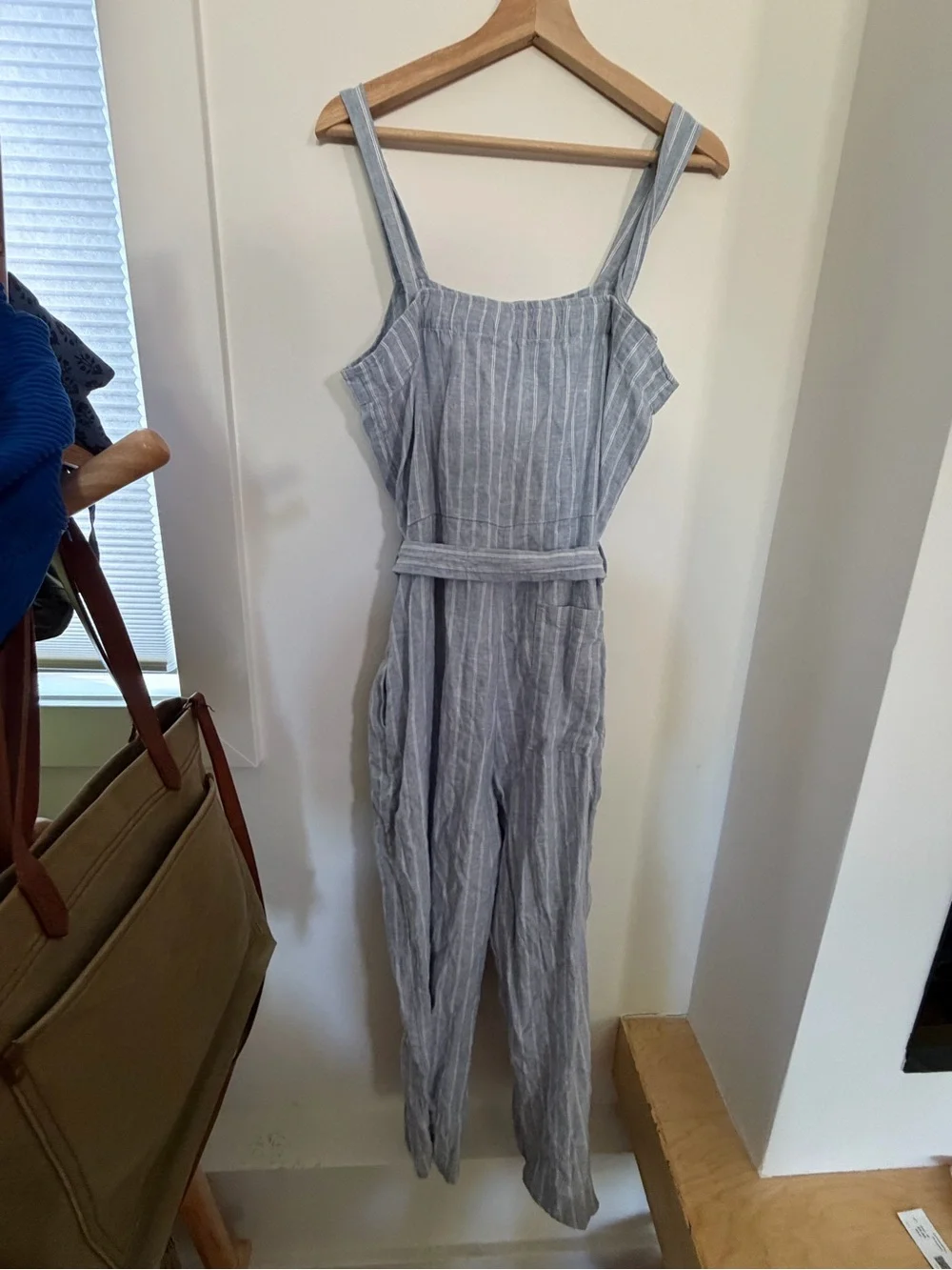 Everlane Light Blue and White Striped Linen Jumpsuit the picnic size 10